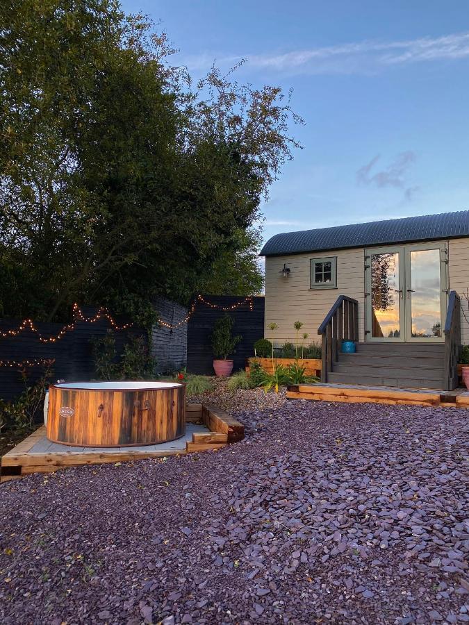 Bailey'S Hideaway Villa Portadown Exteriör bild
