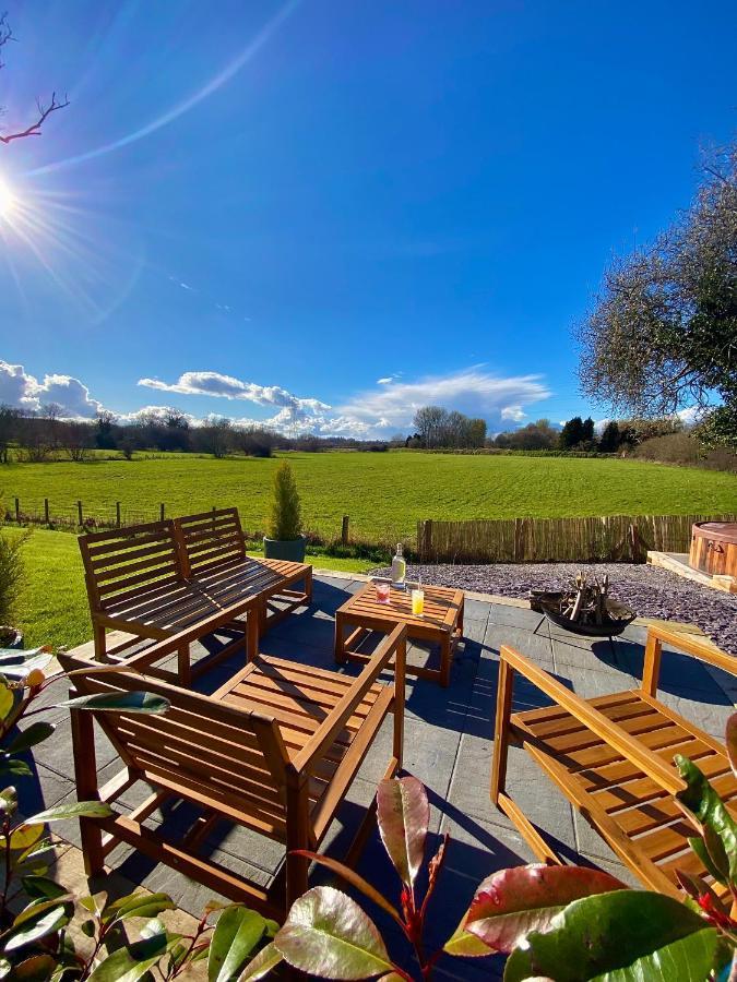 Bailey'S Hideaway Villa Portadown Exteriör bild
